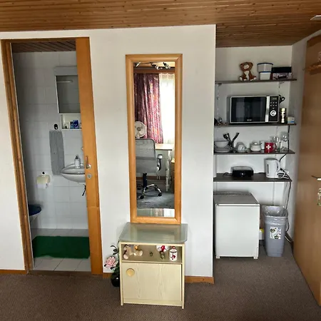 Quarto Privado So Para Mulheres Em Einigen - Spiez